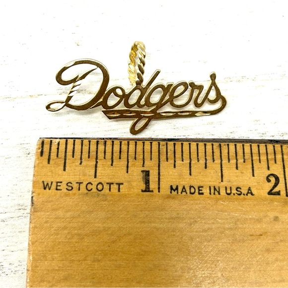 L.A. DODGERS 14K solid script logo pendant by Michael Anthony, NWOT - Picture 14 of 15